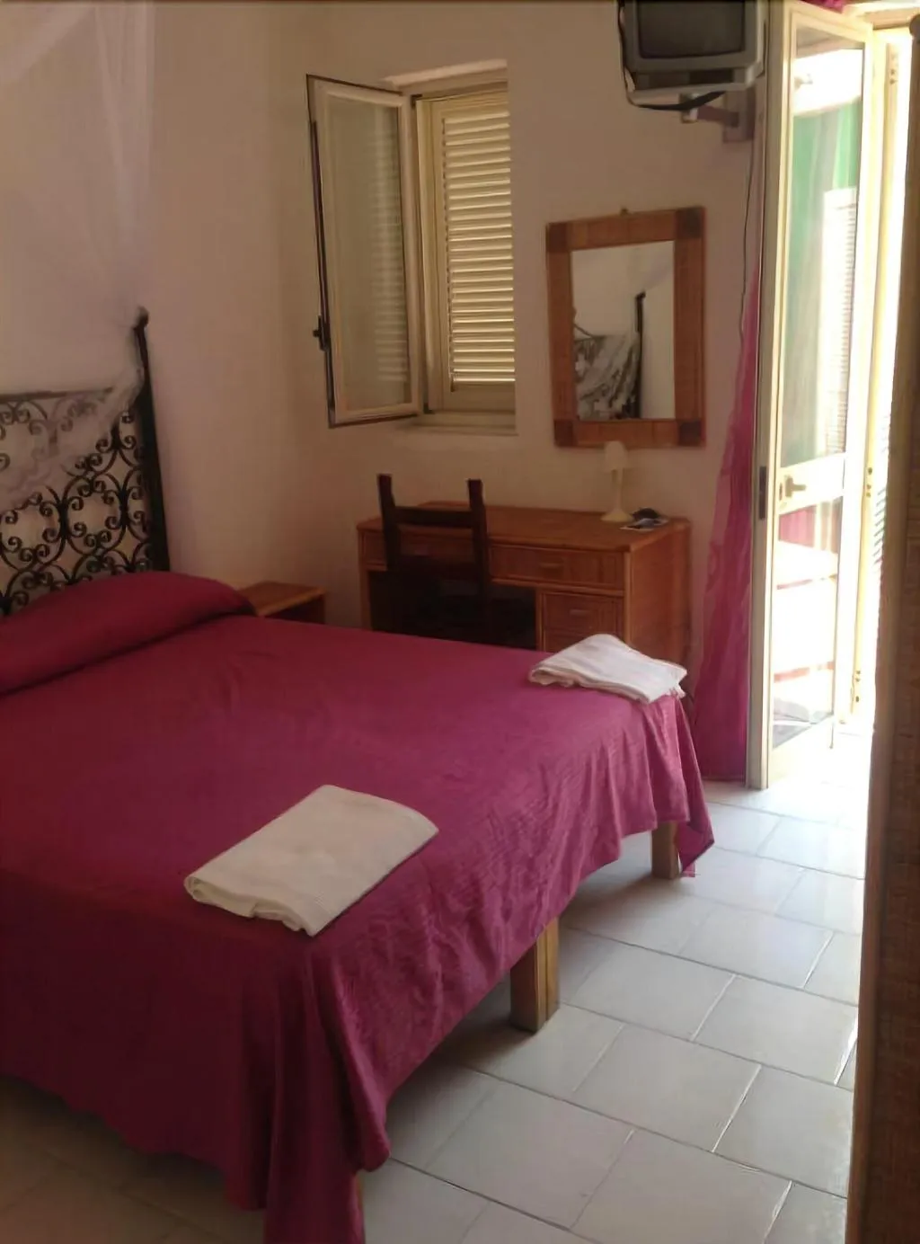 Room, Hotel Punto Azzurro Adult Only, Naples