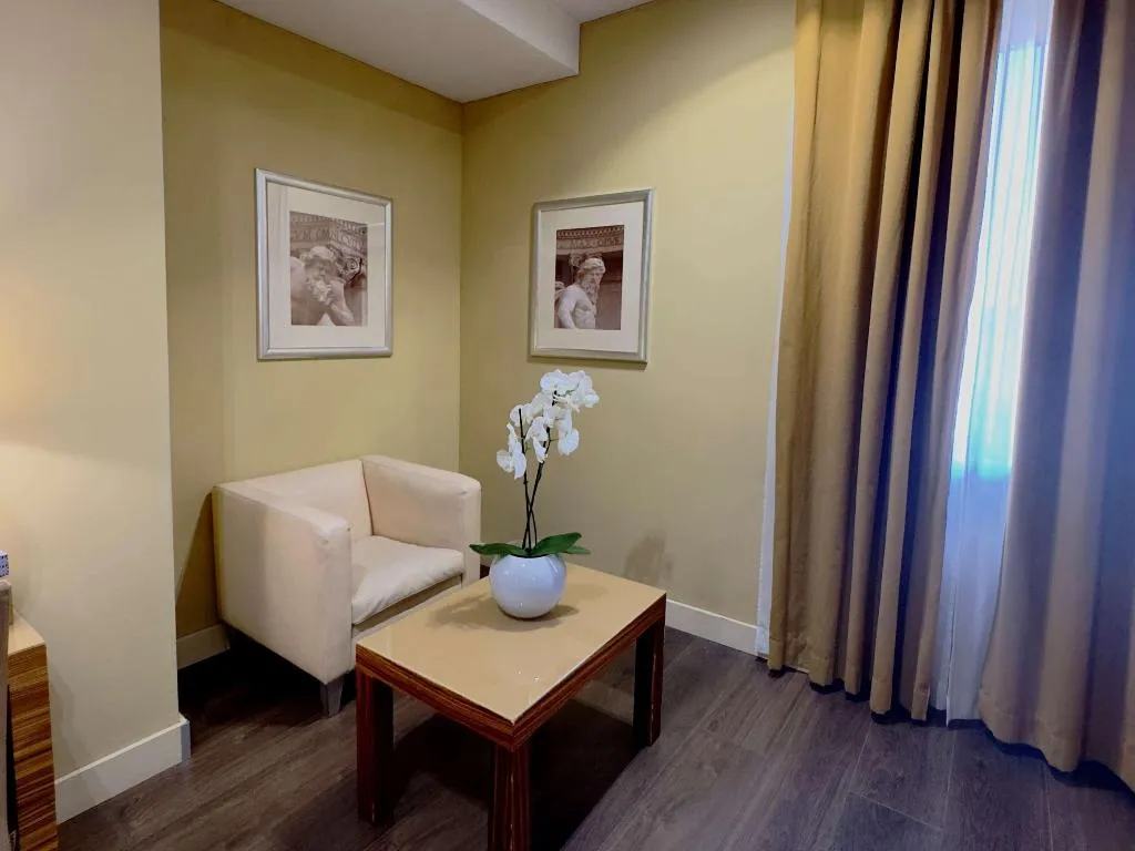 Room, Mercure Roma Centro St. John, Naples