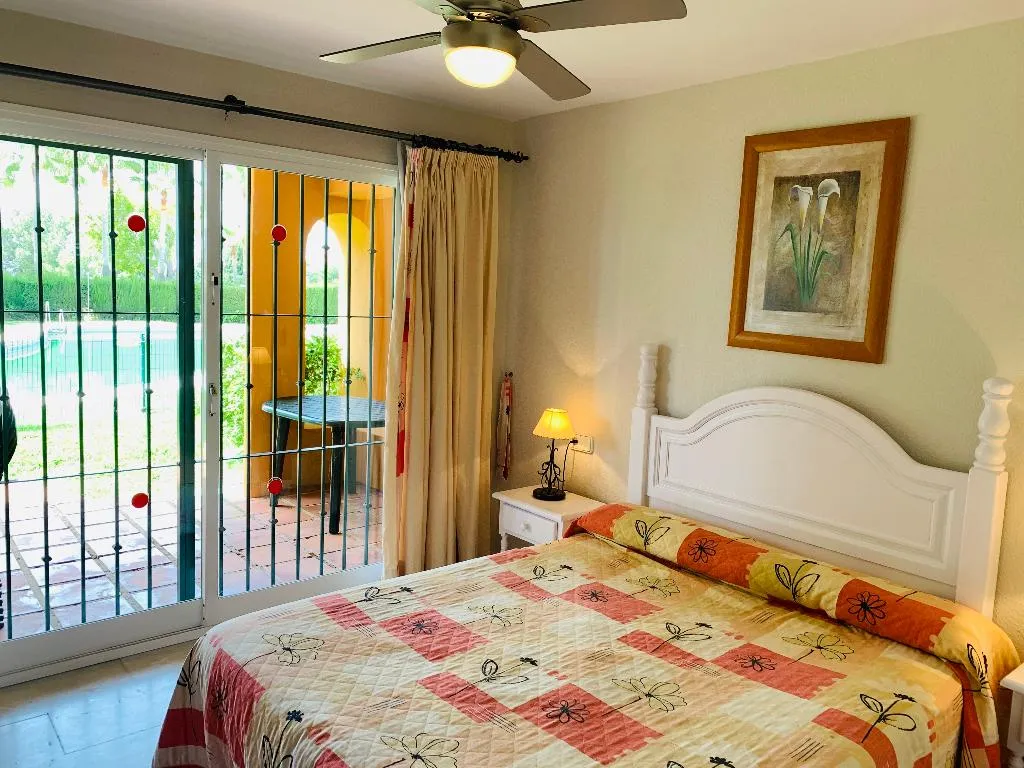 APARTMENT TWO BEDROOMS Room, Apartamentos El Porton, Costa Del Sol