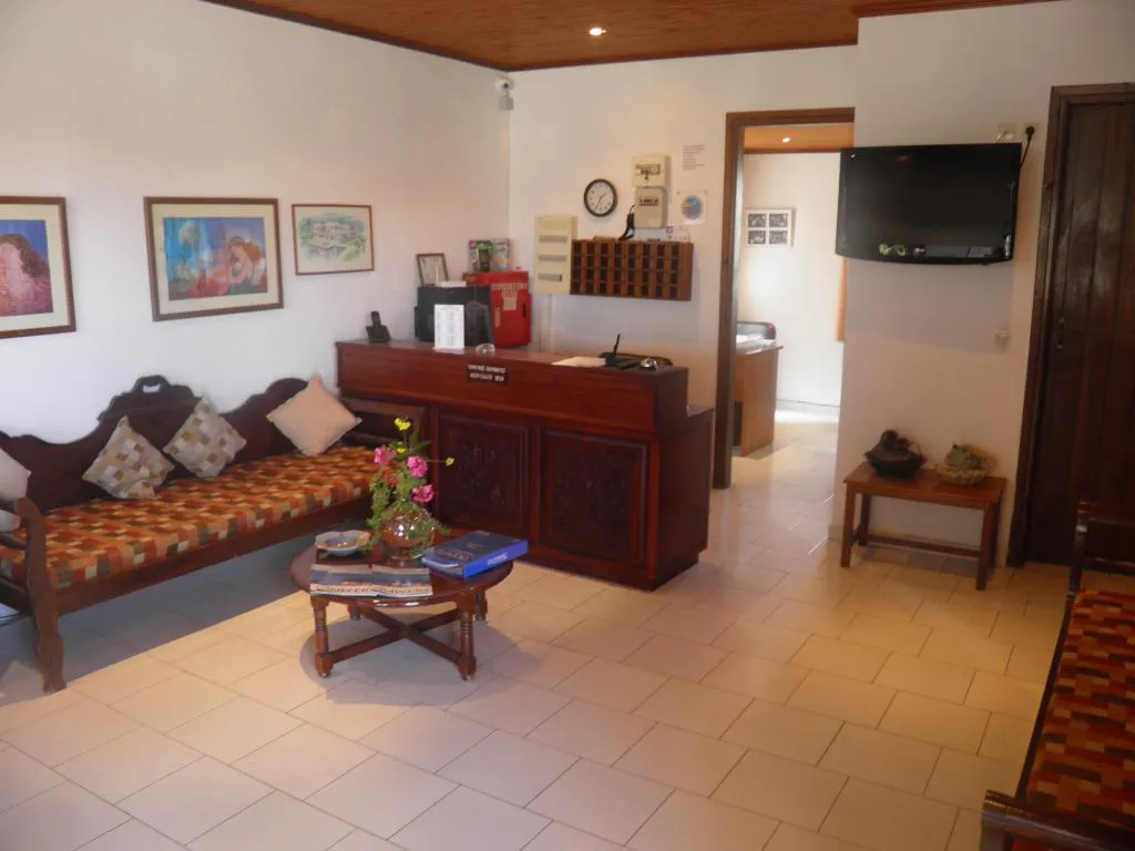 Lobby, Ledra Maleme, Crete