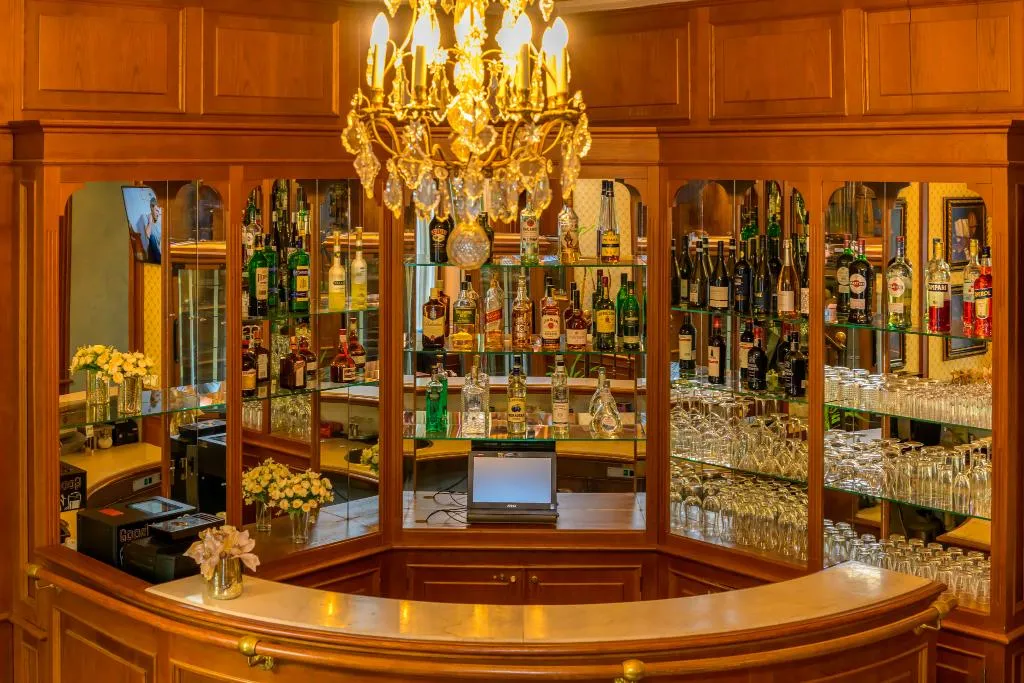 Bar, Hotel Kinsky Fountain, Prague