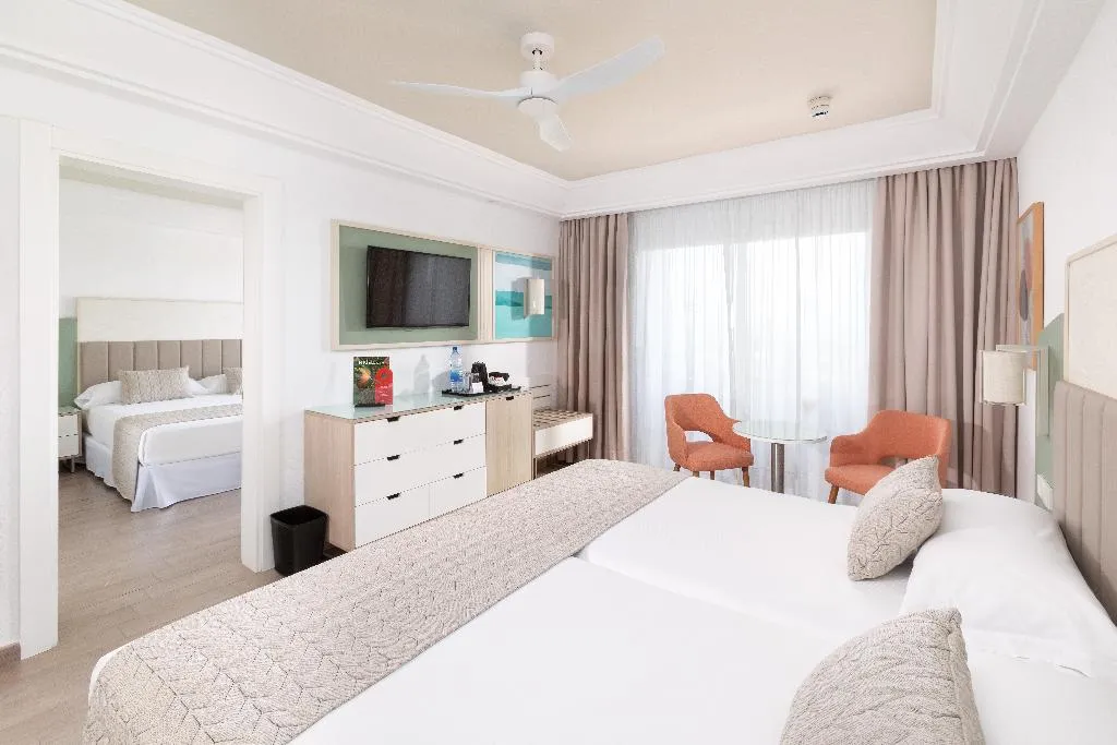 FAMILY ROOM TWO BEDROOMS Room, Hotel Riu Gran Canaria - All Inclusive, Gran Canaria