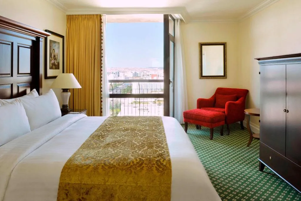 Room, Marriott Hotel Lisbon, Lisbon