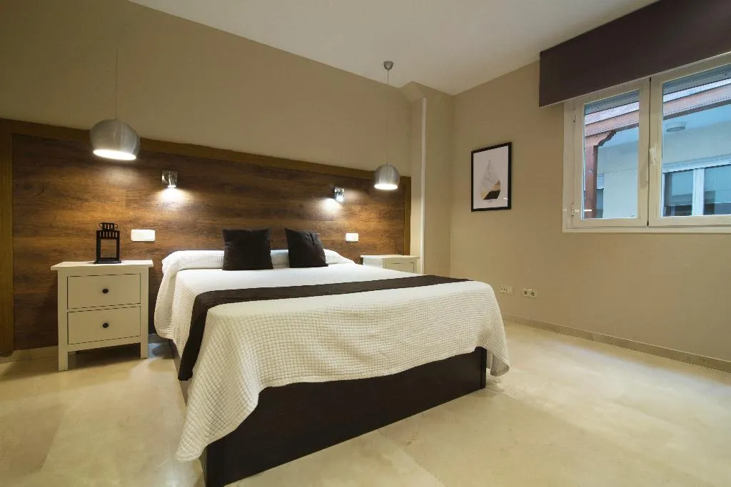 APARTMENT CAPACITY 5 TWO BEDROOMS Room, Suites You Mercury, Madrid
