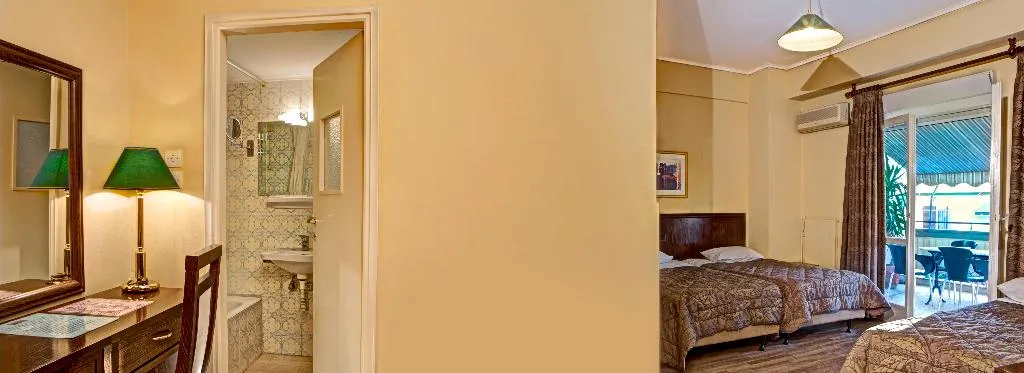 TRIPLE STANDARD Room, Nicola, Athens
