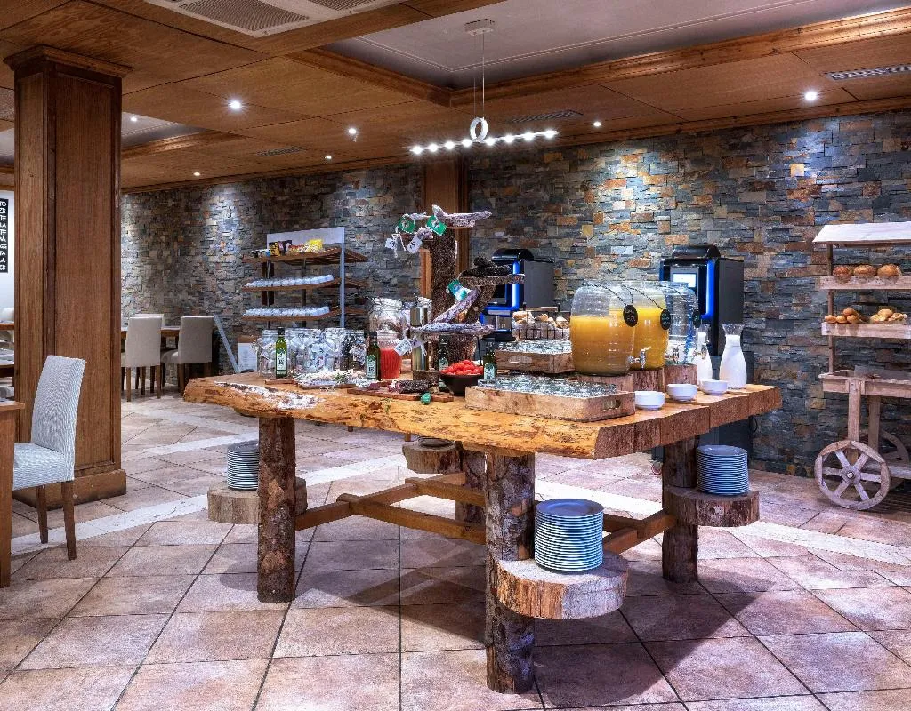 Restaurant, Vielha Val d’Arán Affiliated by Melia, Costa Brava
