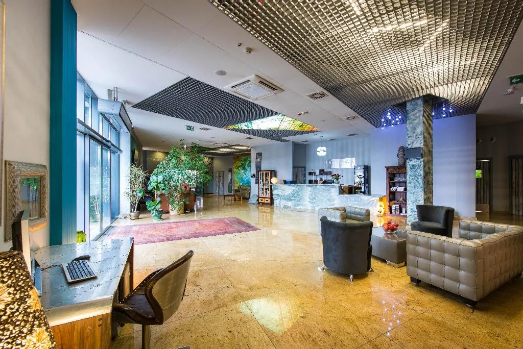 Lobby, Lenart, Krakow