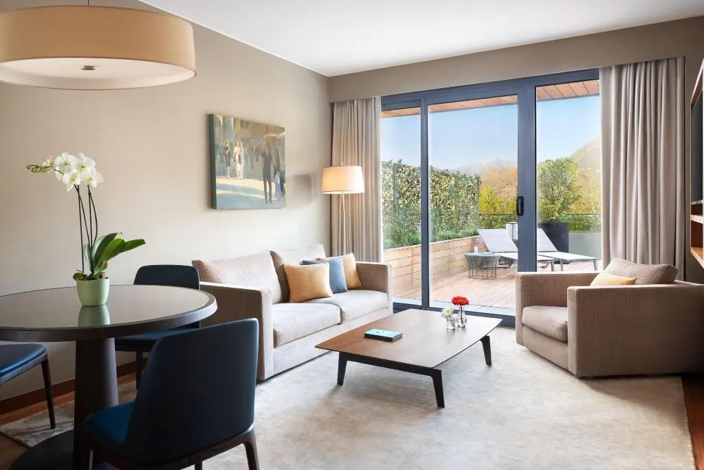 Room, Sheraton Lake Como, Milan