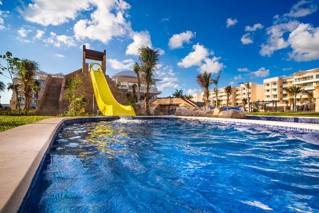Pool, Planet Hollywood Cancun by Royalton, Cancun Area