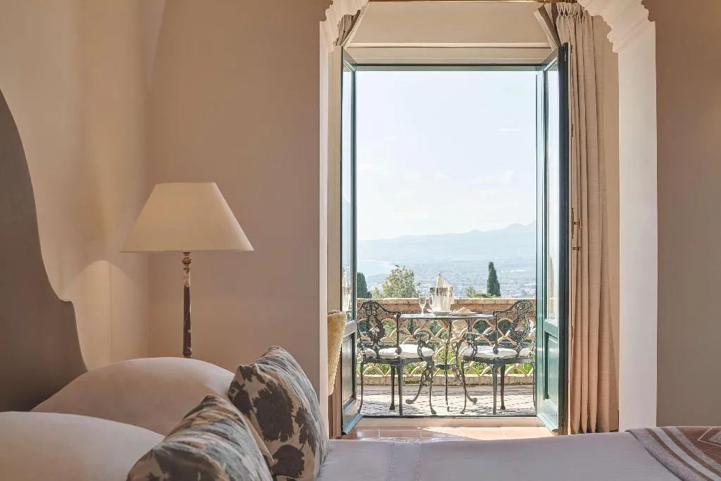 JUNIOR SUITE PREMIUM Room, Grand Hotel Timeo, A Belmond Hotel, Taormina, Taormina