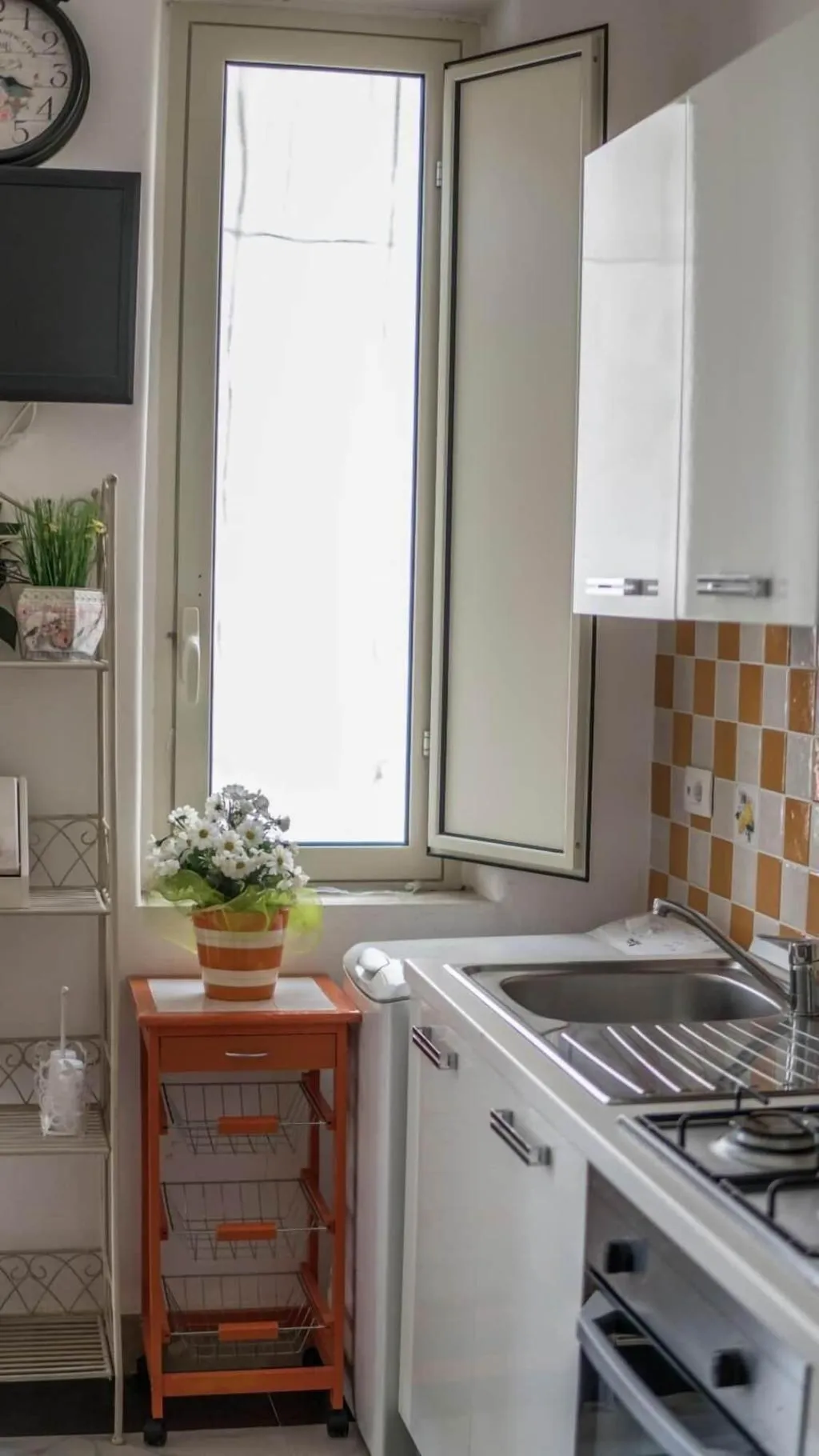 Room, Sikelia, Catania