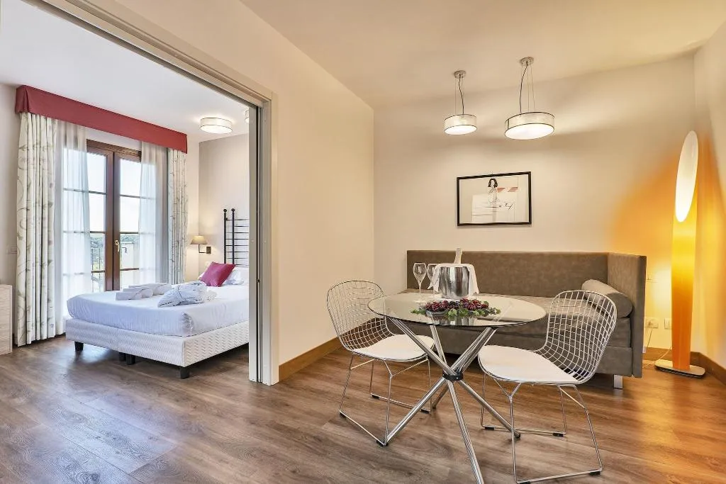 SUITE TWO BEDS Room, Villa San Paolo, Florence