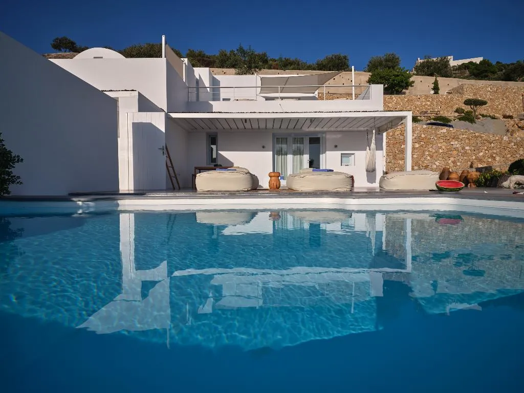 SUITE SEA VIEW WITH PRIVATE POOL Room, Santorini Heights, Santorini