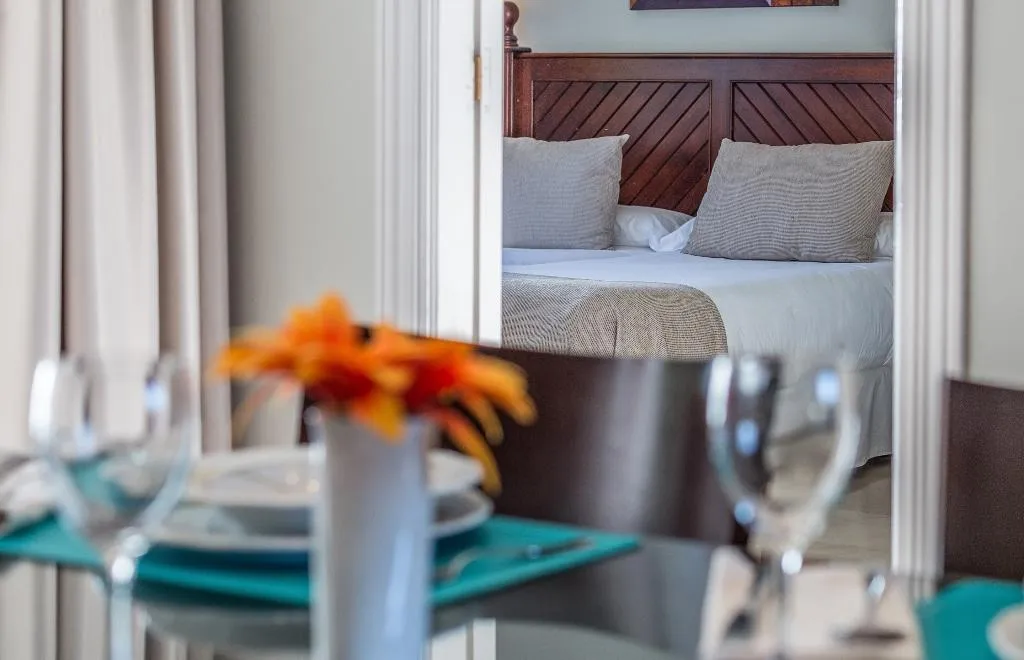APARTMENT CAPACITY 6 TWO BEDROOMS Room, Ona Alanda Club Marbella, Costa Del Sol