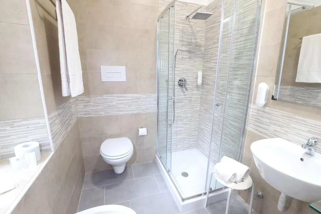 Room, Hotel Leonardo Da Vinci, Milan
