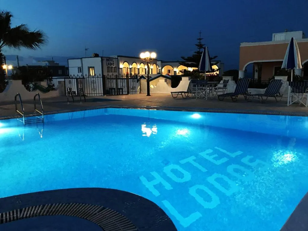 Pool, Lodos, Santorini