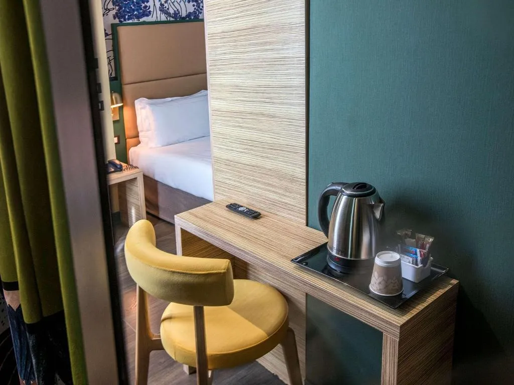 Room, Mercure Roma Centro St. John, Naples
