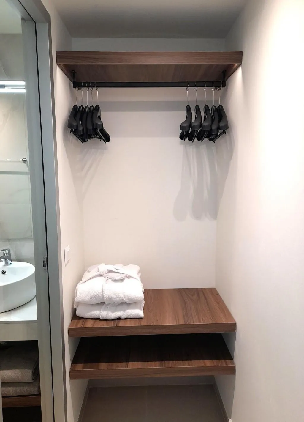 Room, Elite Centre, Rhodes