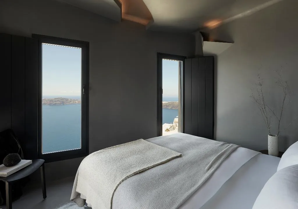 DOUBLE WITH PRIVATE POOL Room, Kivotos Santorini, Santorini