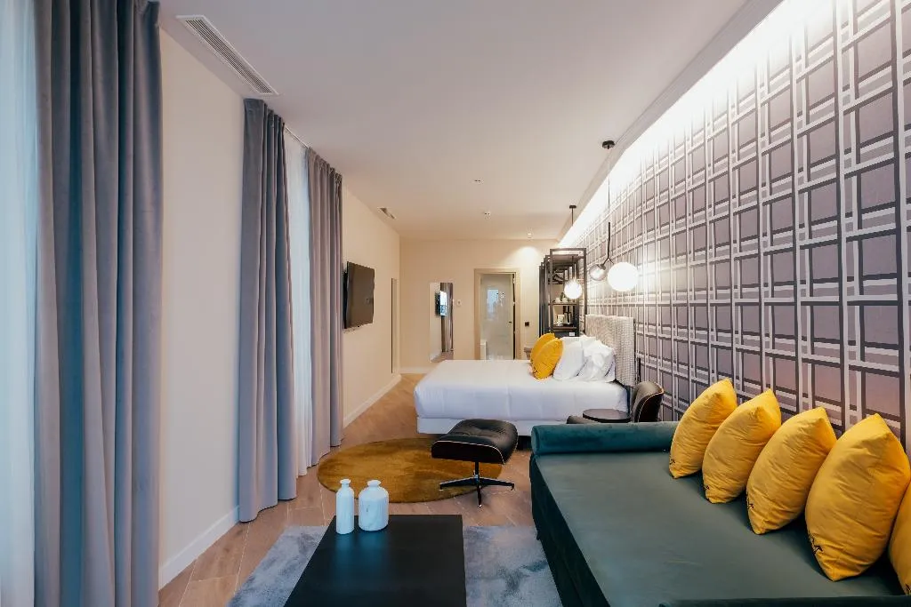 JUNIOR SUITE STANDARD Room, Cetina Sevilla, Seville