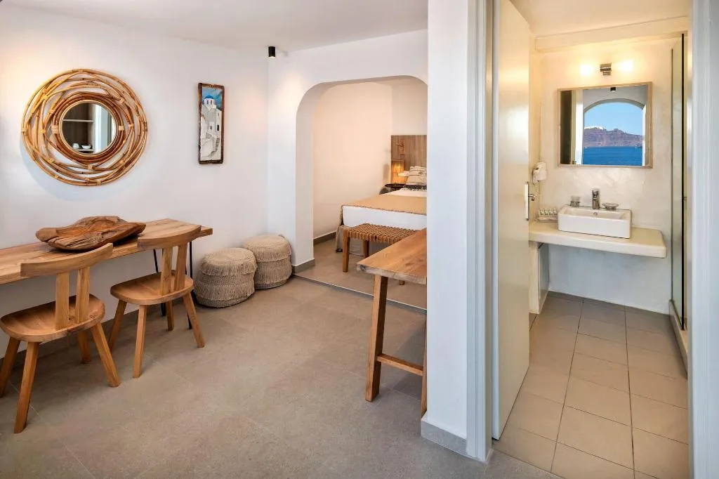 Room, Kokkinos Villas, Santorini