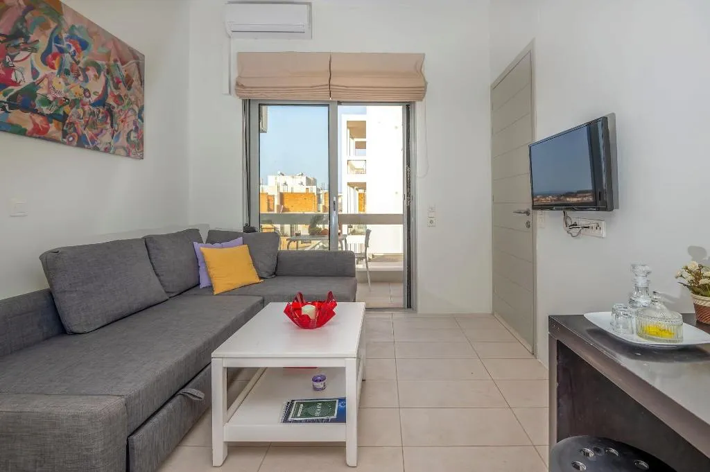 Room, Vivian Art Apartments, Crete