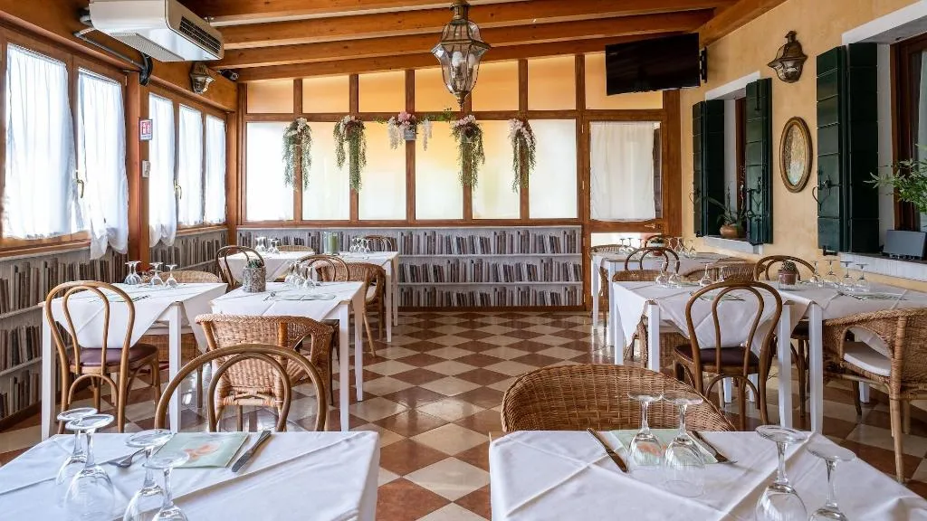 Restaurant, Villa Sara, Venice
