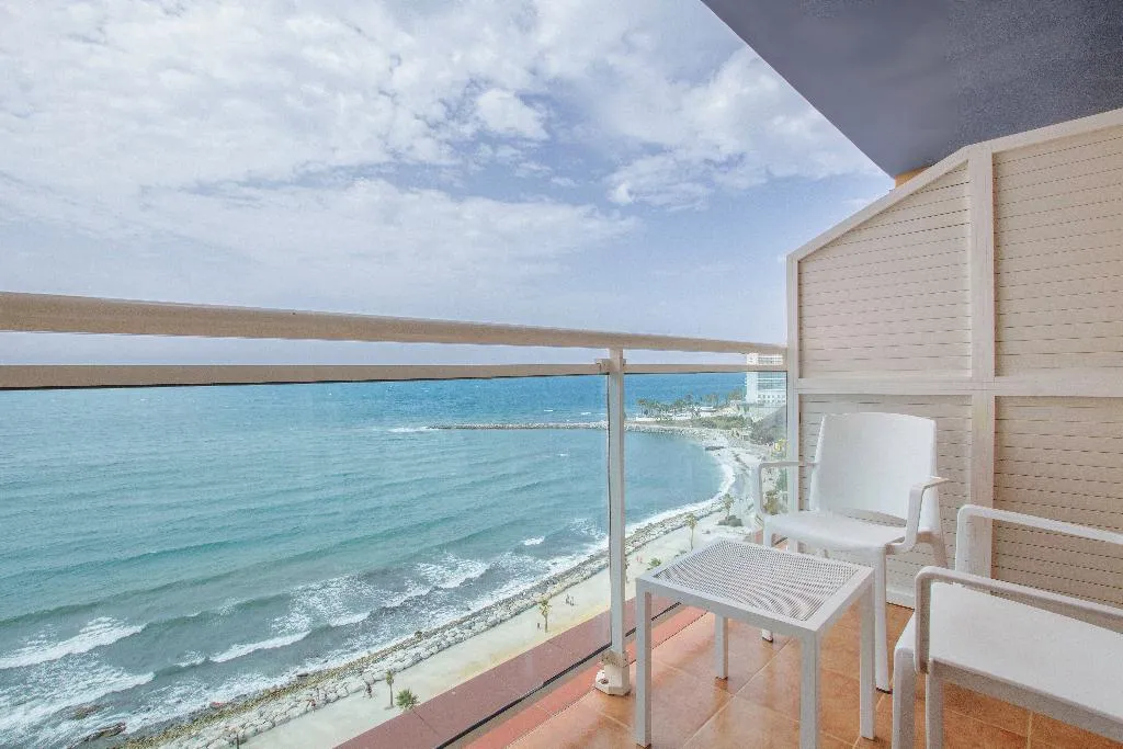 TRIPLE SUPERIOR OCEAN VIEW Room, Best Benalmádena, Costa Del Sol