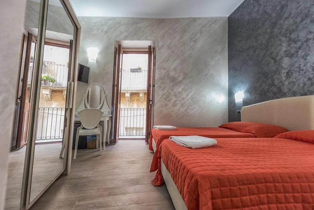 Room, Hotel Flora, Catania