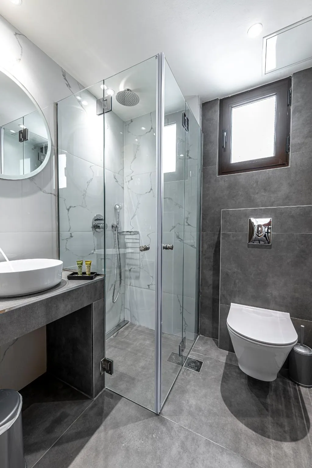 SINGLE STANDARD Room, Parnon, Athens