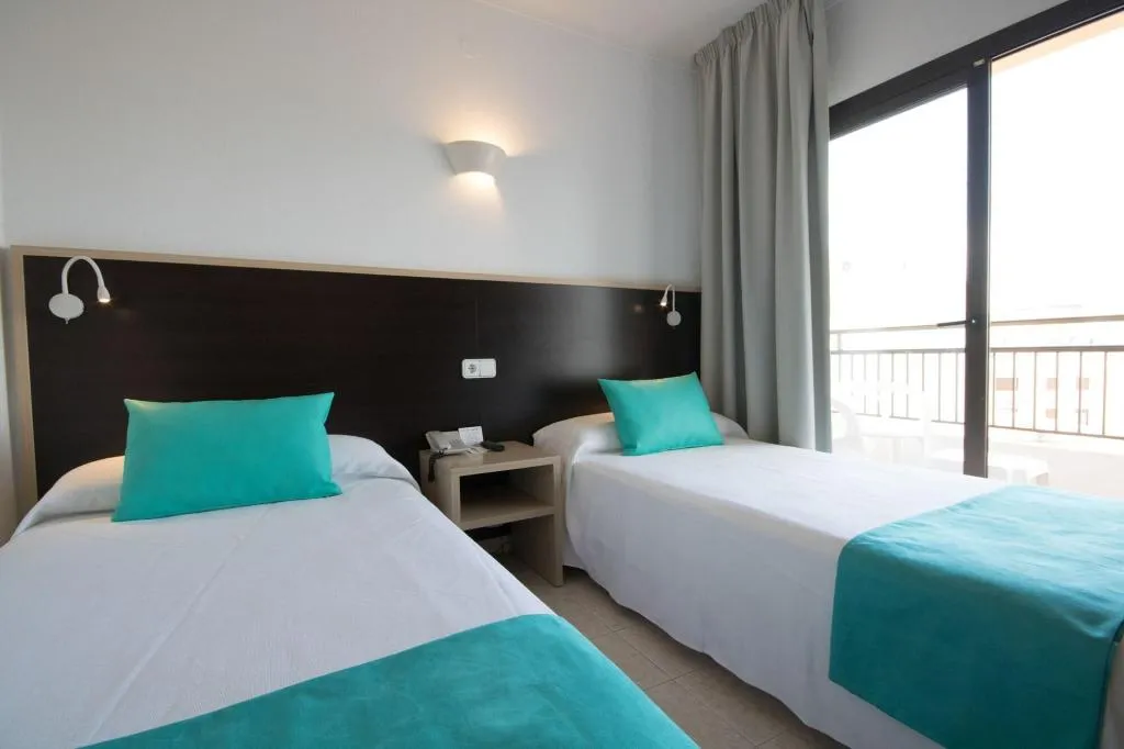 Room, Orosol, Ibiza