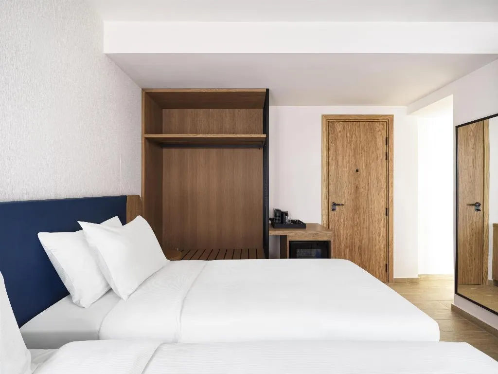 TWIN STANDARD Room, Hilton Garden Inn Chania City, Crete