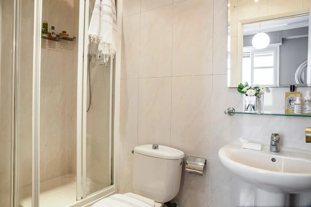 DOUBLE CAPACITY 2 Room, AinB Eixample Muntaner, Barcelona