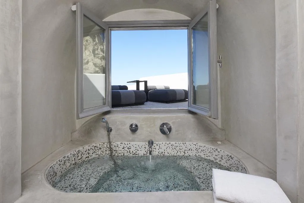 SUITE HONEYMOON Room, Petit Palace, Santorini