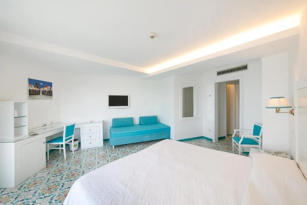 DOUBLE SUPERIOR Room, President, Naples
