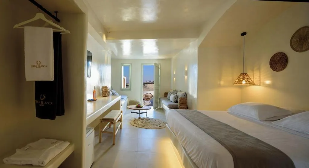 Room, Terra Blanca Suites, Santorini
