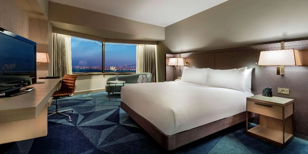 DOUBLE STANDARD Room, Hilton Izmir, Izmir