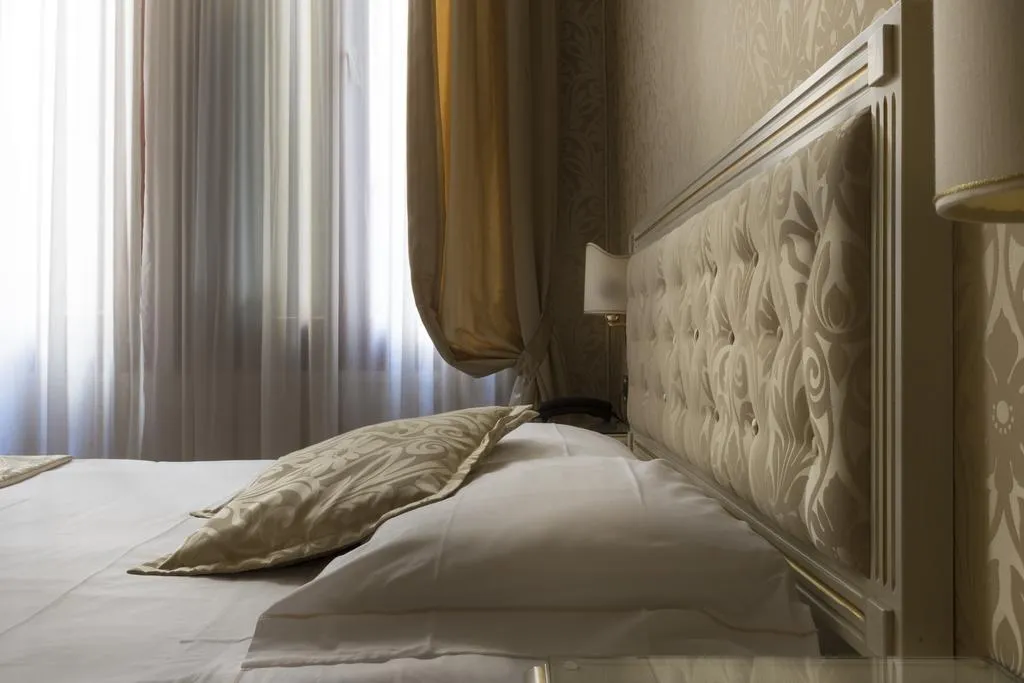 DOUBLE DELUXE Room, Ca' d'Oro, Venice