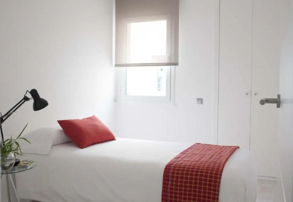 APARTMENT FOUR BEDROOMS TWO BATHROOMS Room, Eric Vokel Boutique Apartments Gran Via Suites, Barcelona
