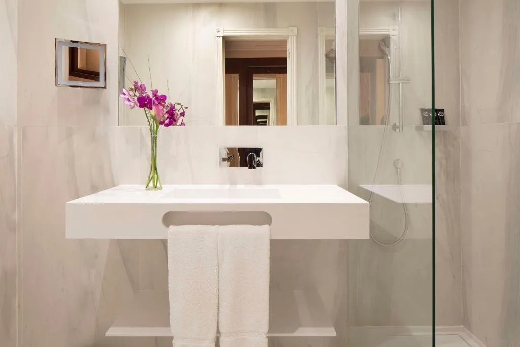 JUNIOR SUITE STANDARD Room, Tivoli Avenida Liberdade Lisboa, Lisbon