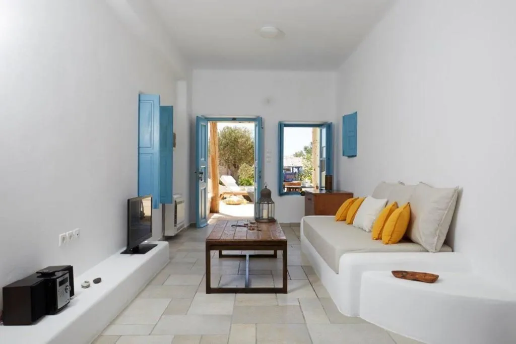 Room, Black Rose Suites, Santorini