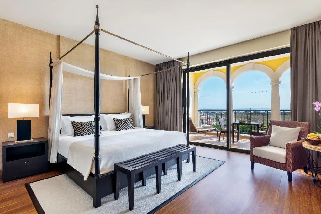 Room, Cascade Wellness Resort, Lagos Algarve by Domes, Algarve
