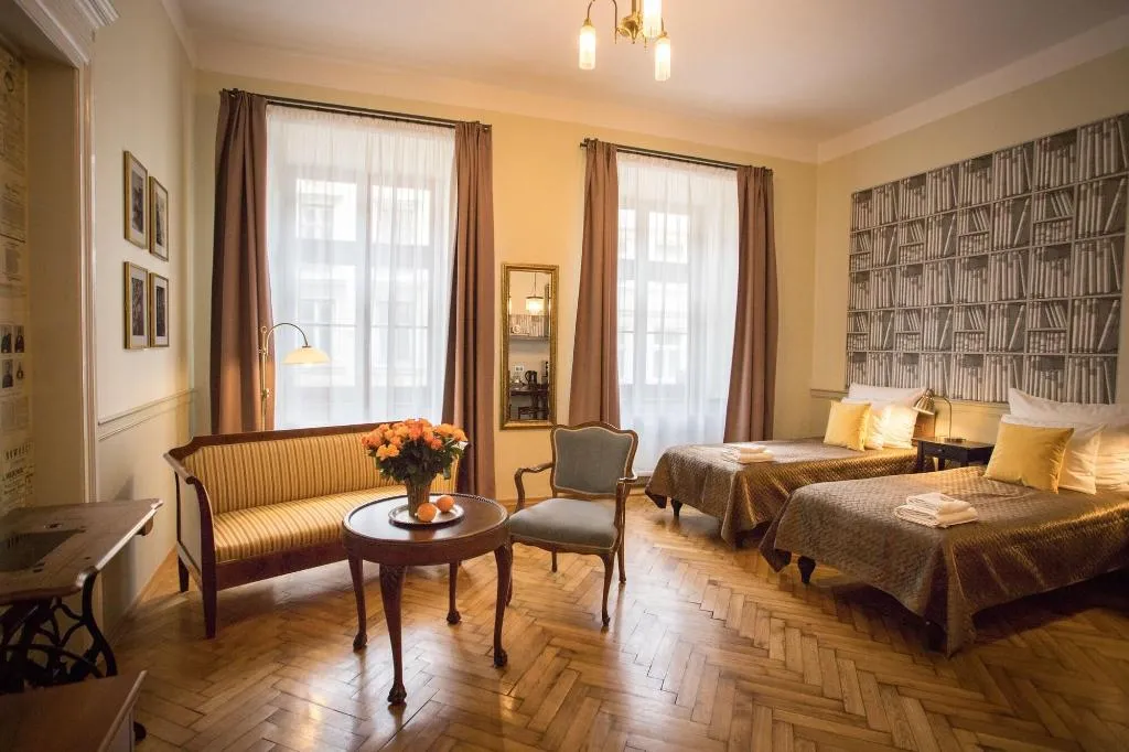 Room, Scharffenberg Apartments Main Square, Krakow