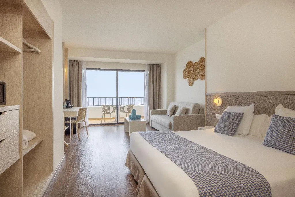 Double or Twin SUPERIOR SEA FRONT Room, Alua Calas de Mallorca Resort, Majorca