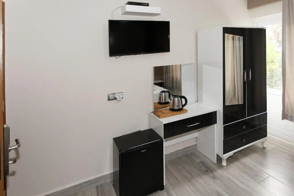 Room, Green Peace, Dalaman