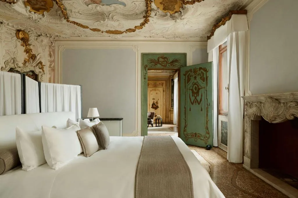 SUITE STANDARD Room, Aman Venice, Venice