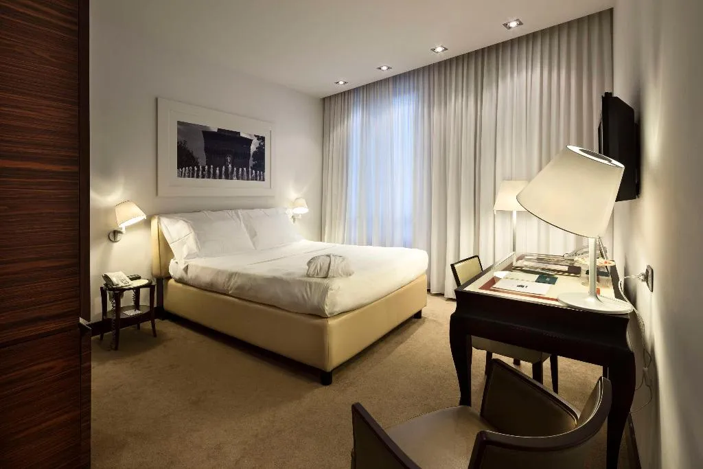 Room, UNA HOTELS Cusani Milano, Milan
