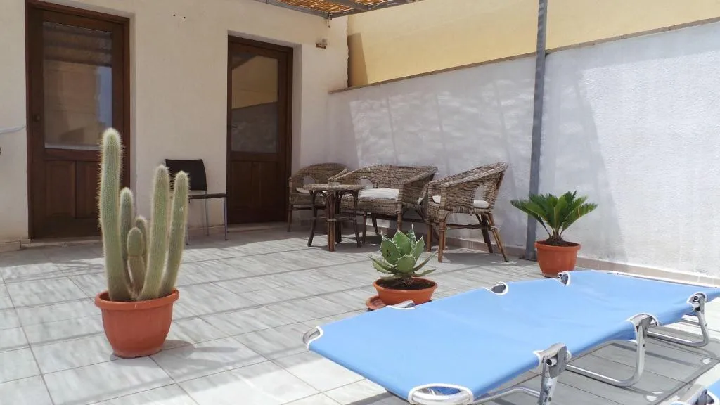 Terrace, Pousada Noir, Palermo