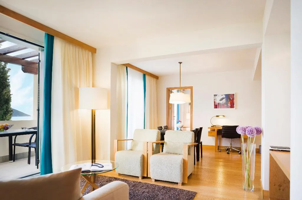 APARTMENT SEA VIEW TWO BEDROOMS Room, Sun Gardens Dubrovnik, Dubrovnik