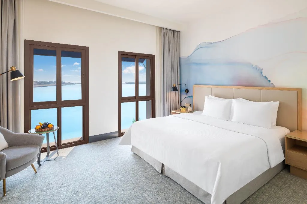 SINGLE DELUXE Room, Vida Beach Resort Umm Al Quwain, Dubai